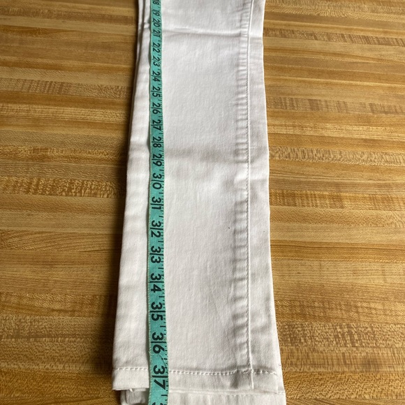White SO Jeans Like New Kohl’s Junior Brand - Picture 3 of 7